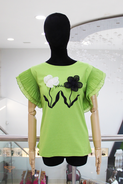 Playera verde flores