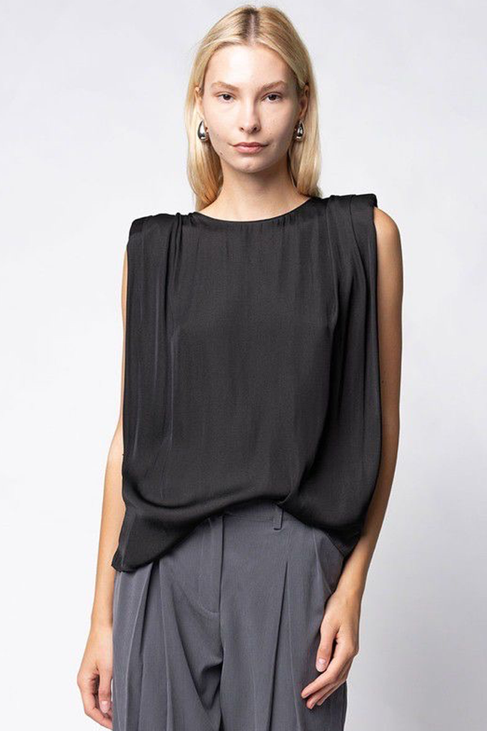 Blusa negra pliegues