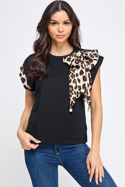 Blusa negra cheetah