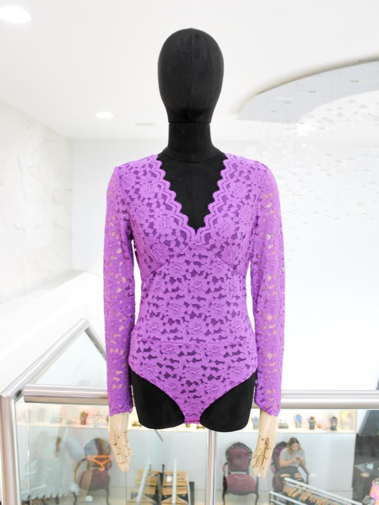 Body encaje morado