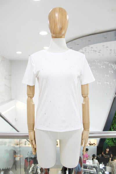 Playera blanca y plata