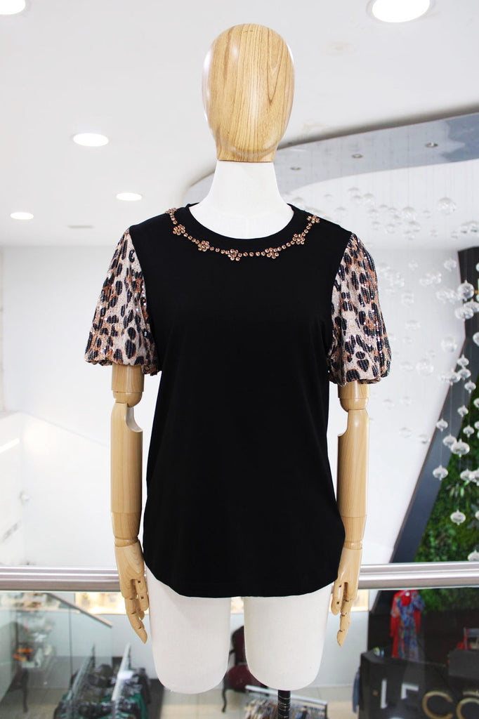 Blusa negra cheetah