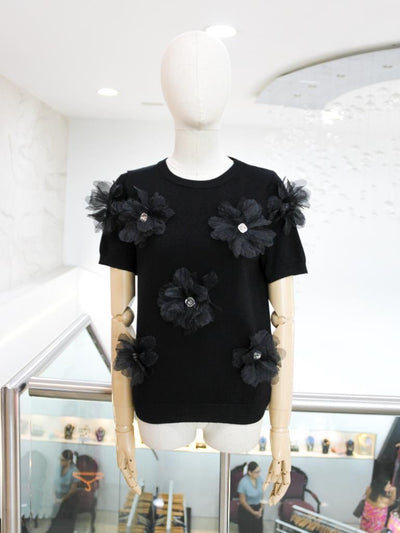 Blusa negra flores